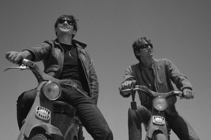 自転車と堤防：ラス・マイヤーの「モーターサイコ」と「アップ！」 Severin Films 4K UHD Blu-ray